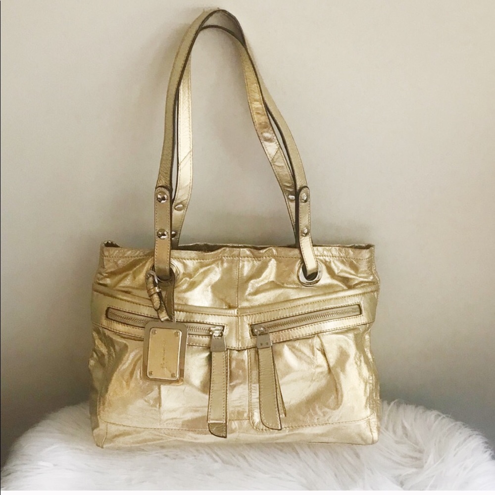 B Makowsky Leather handbag